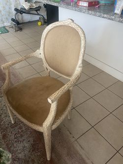 Chair $  10