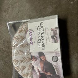 Boppy Wedge Pregnancy Pillow