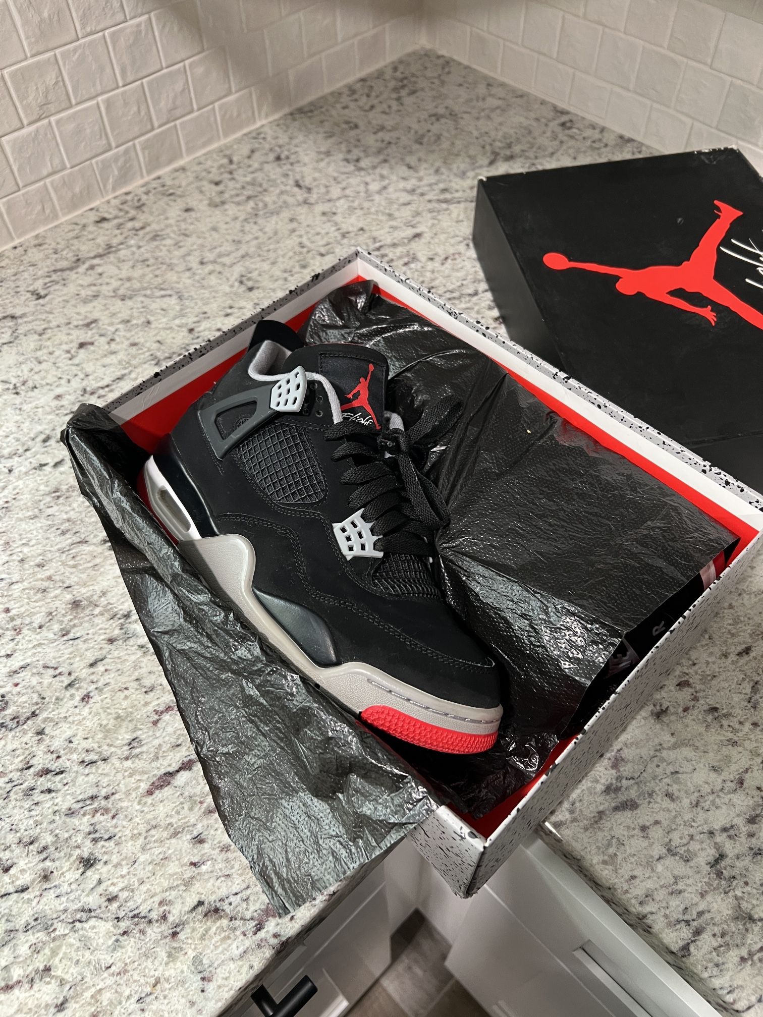 Air Jordan Bred 4s Size 9.5