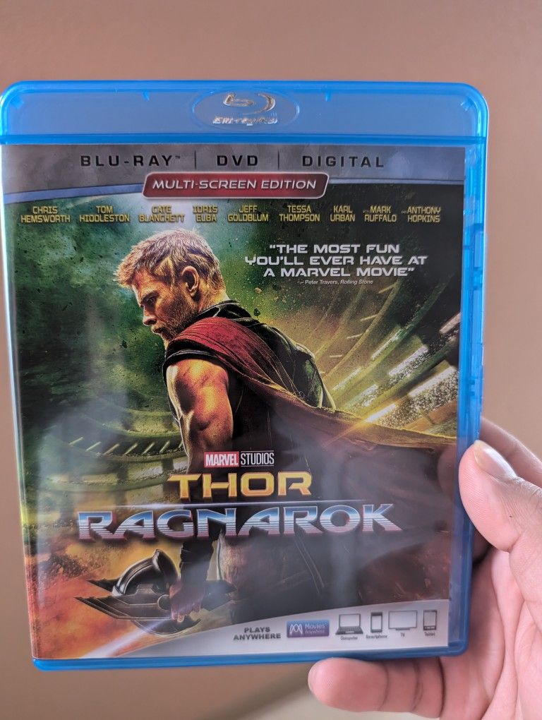 Thor Ragnarok Blu Ray and DVD