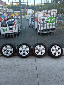 🚗🛞 4 Tires & Aluminum Wheels – 175/65R15 – Michelin