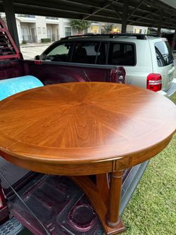 Round coffe table