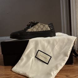 Gucci Shoes ,Size 8, Black Tan