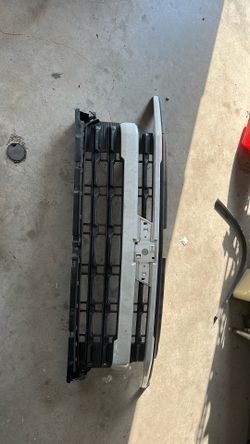 2024 Silverado Grille