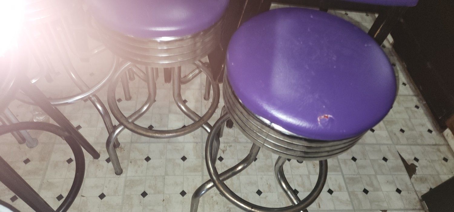Bar Stools And Chairs