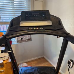 Pro form Treadmill 