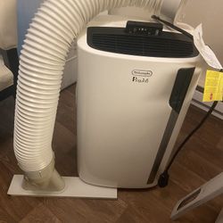 Delonghi Portable Air Conditioner 12,000 BTU