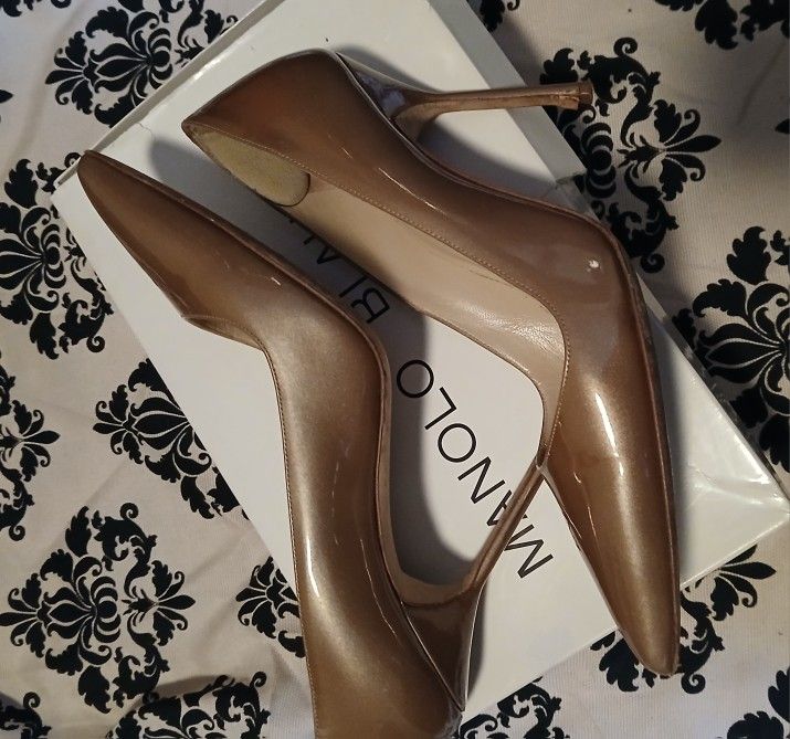 Manolo Blanik High Heels π