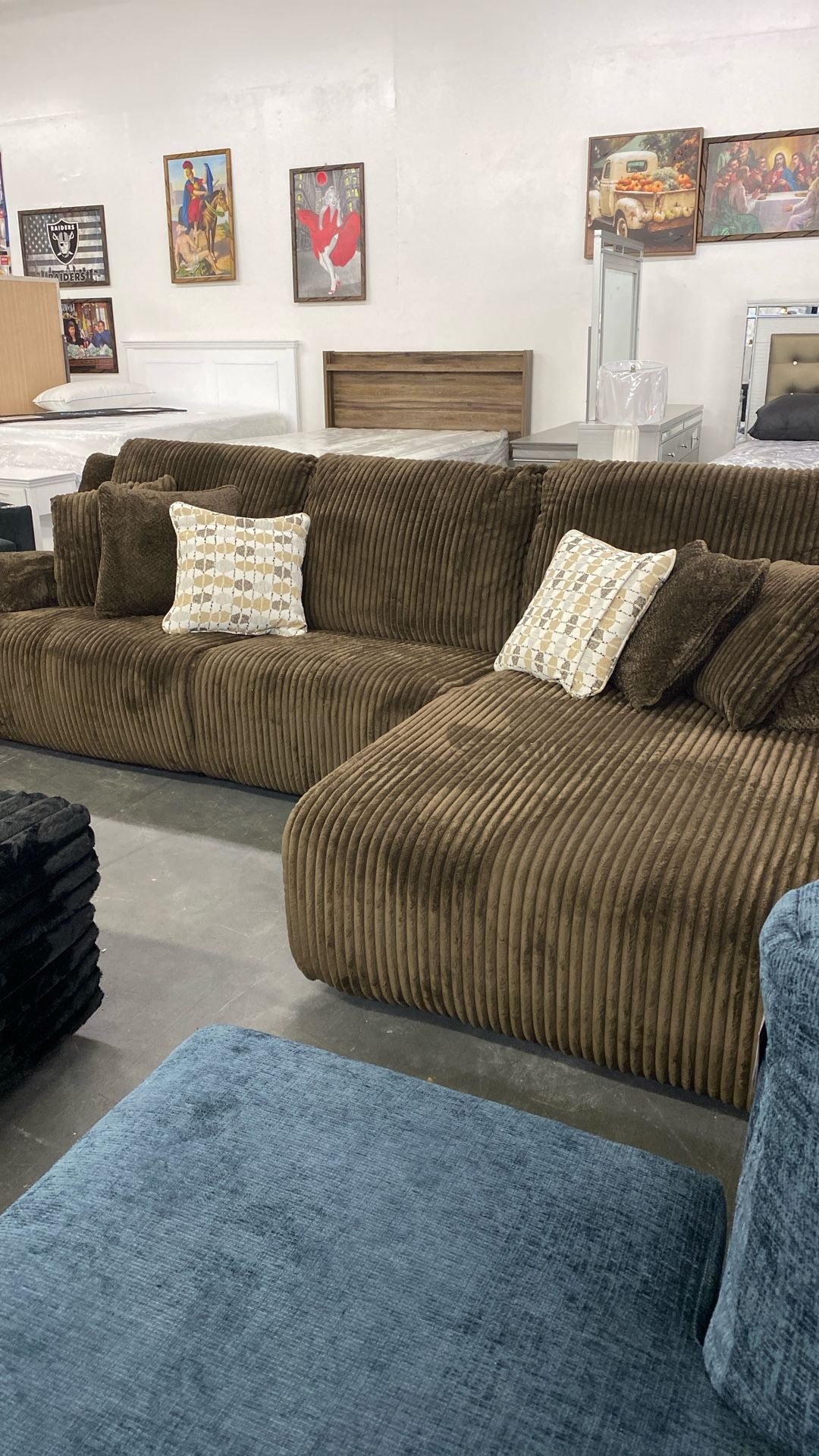 Grizzly Bear Brown  Manual Recliner And Chaise From Ashley Was $2299 Now $1300 Sale Deals Are Going Til New Years 