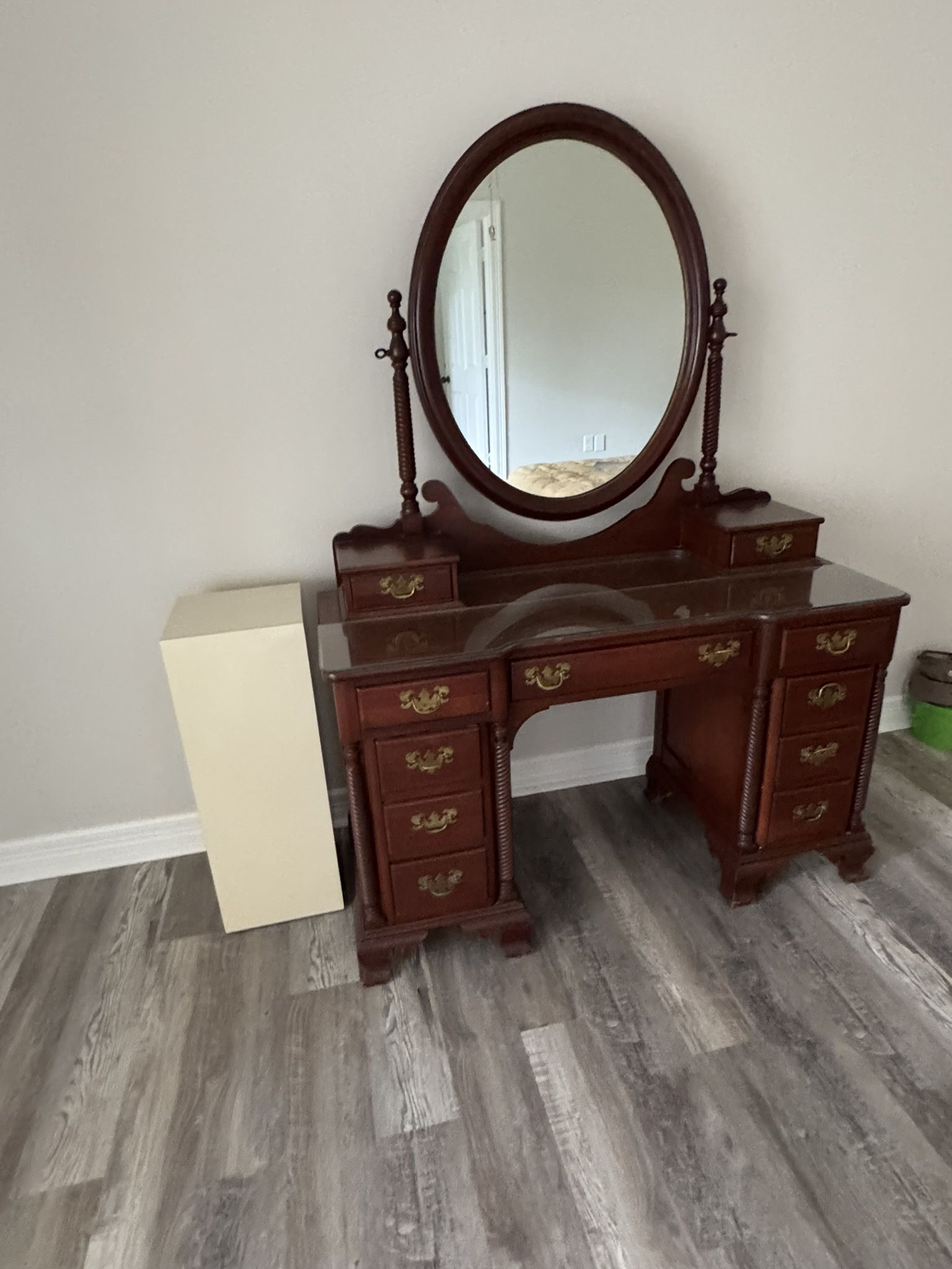 Willett Wildwood Cherry Dresser Mid Century 