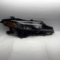 18-24 Toyota Camry Passenger Side RT Bi-LED Black Headlight OEM 