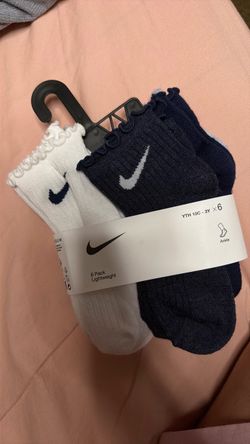 Little girl Nike socks