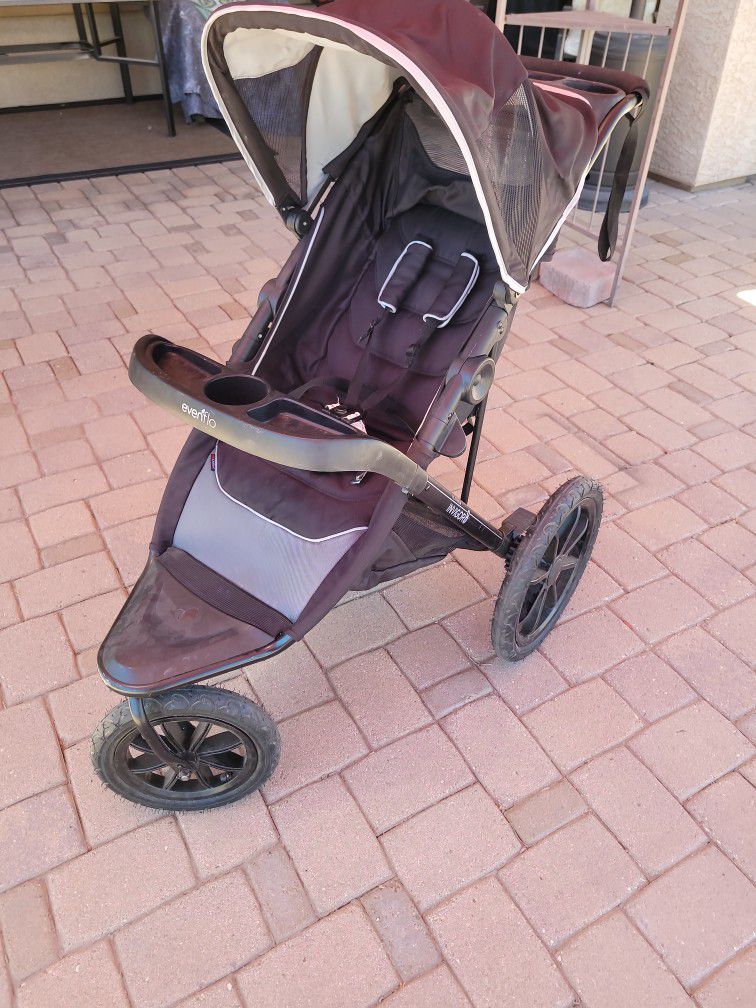 Baby Stroller,  Hardley Used. 