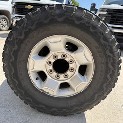 WHEELS & TIRES – LT285/70R17 🔥 Fits 1999–2026 Ford F-250 / F-350 Super Duty  💲 $599 	•	Complete set (4 wheels + tires) 	•	LT285/70R17 	•	BFGoodrich 
