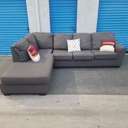 Sectional Couch Gray 🛋 Very Nice 🛋 