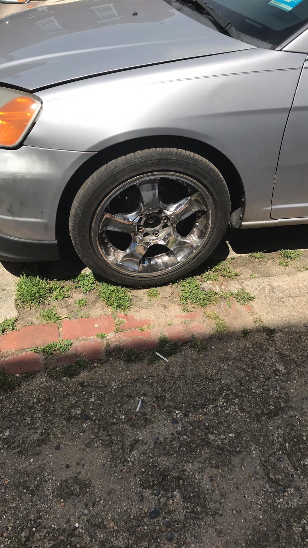 4 lugs 17” rim $150 Price is firm