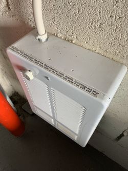 Commercial wall heater