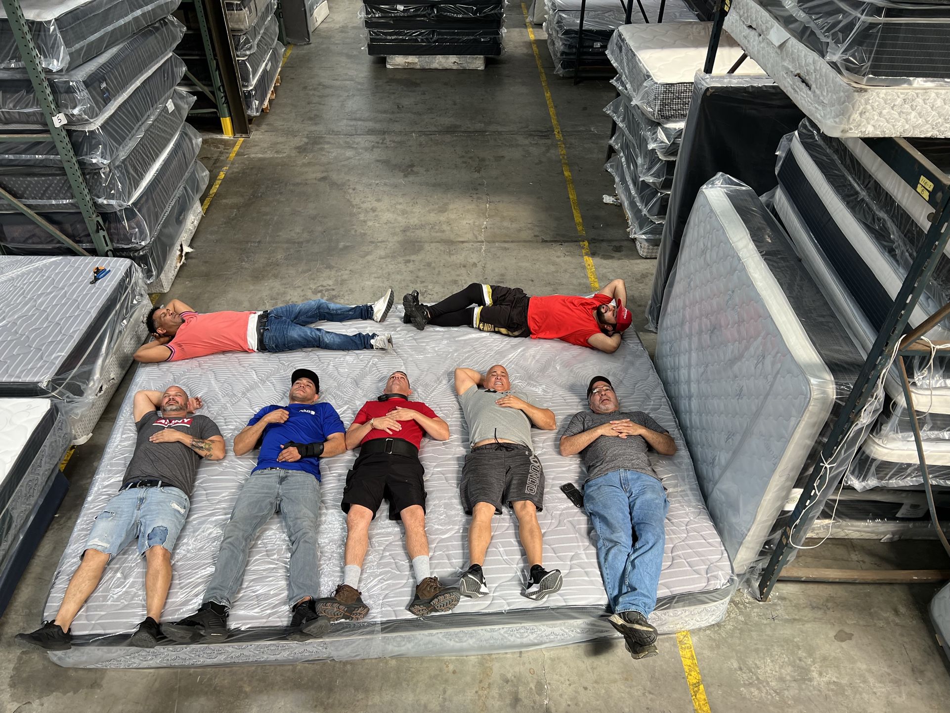 Alaskan King Size Mattress 13” Thick Massive dimensions: 108” x 108” Experience unmatched comfort and luxury Special order. Direct from the factory 🏭