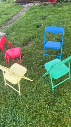 4  children folding chairs!