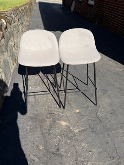 Very good condition two bar stools