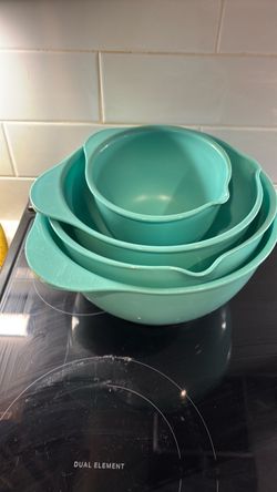 Mixing bowls