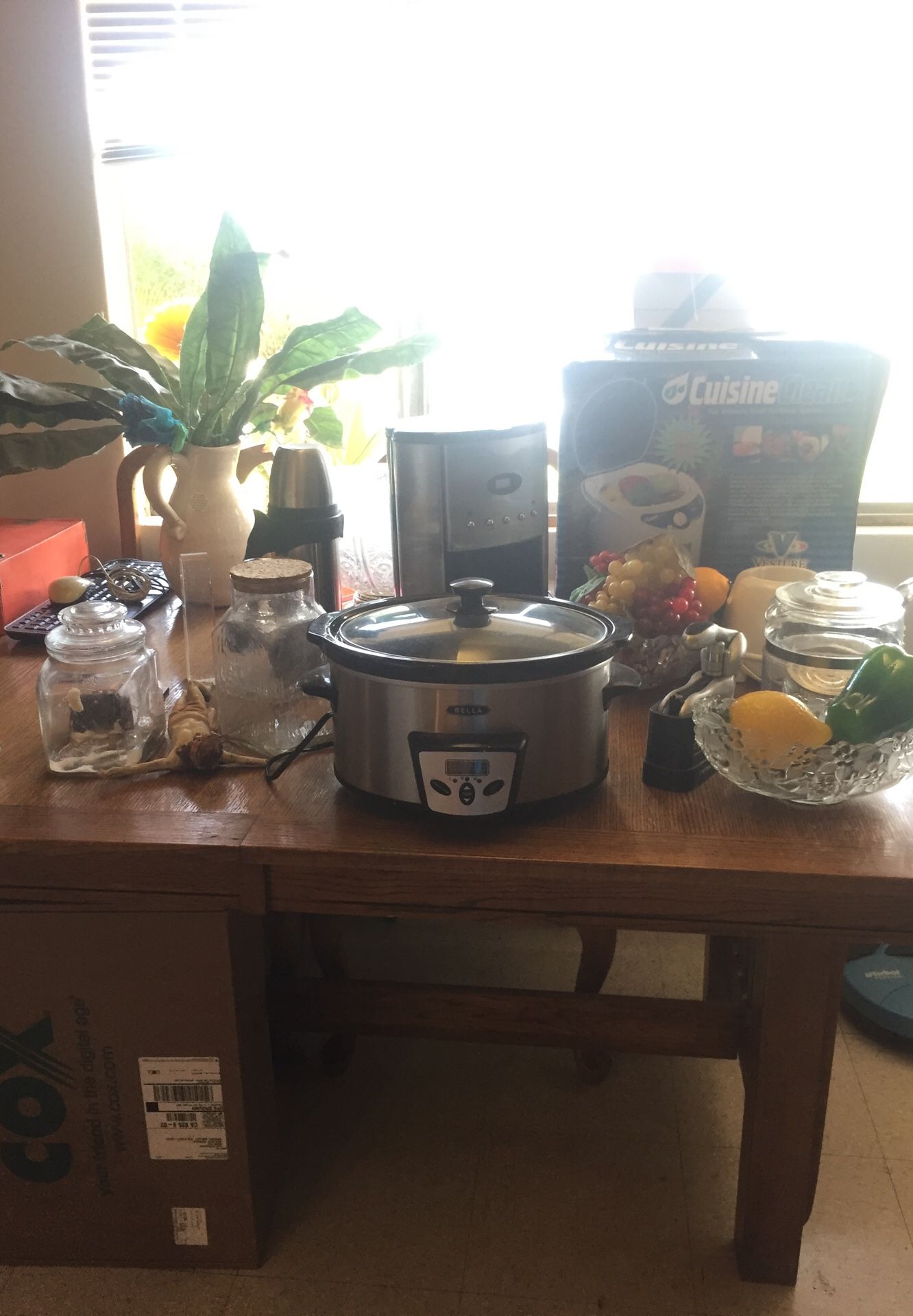 Kitchen appliances and other kitchen goods