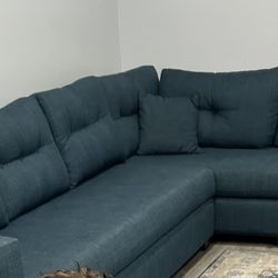 Sectional couch