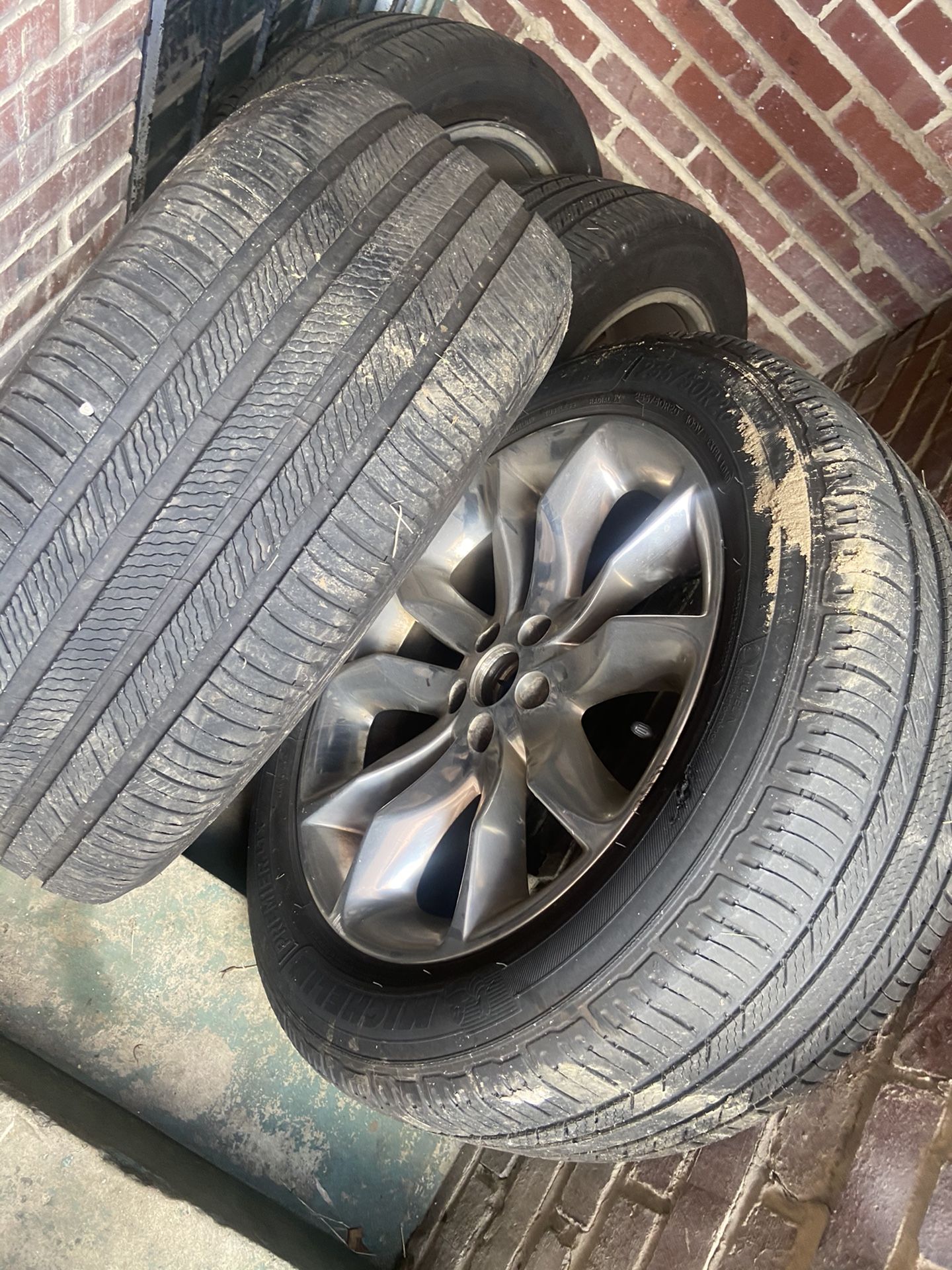 20” rims wit tire