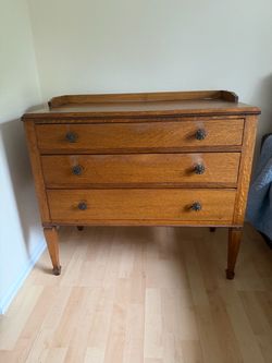Dresser