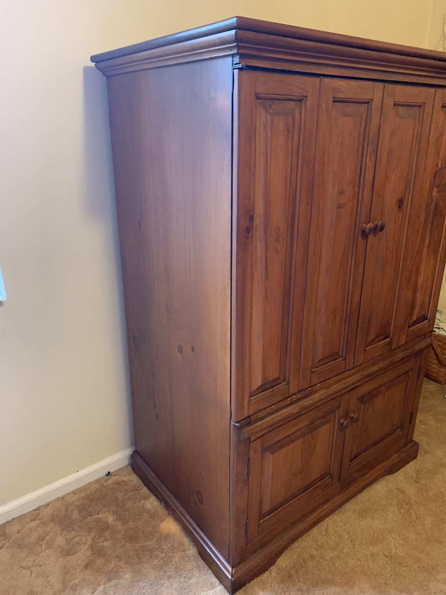 Armoire