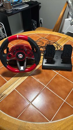 HORI Mario Kart Racing Wheel Pro Deluxe