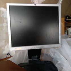 HP 17" Rotating Monitor