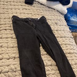 Black hollister jeans size 3