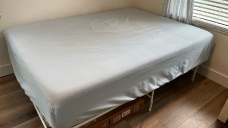 Used Zinus Bed Frame 12 inch and Zinus Greentea Mattress 12 inch