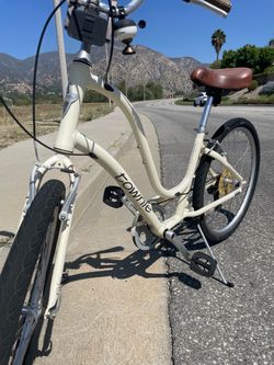 ELECTRA TOWNIE STEP DOWN 7D 2025 great condition