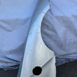 2006 BMW Z4 Right Fender 