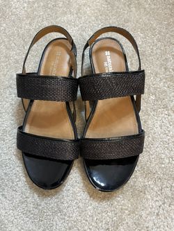 Naturalizer Sandals