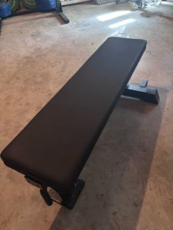 Titan Flat Bench