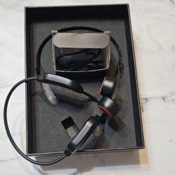 BONE CONDUCTION HEADPHONES 