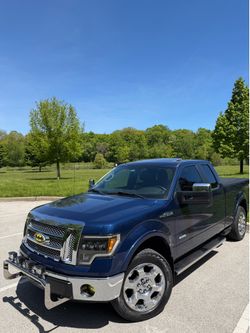 2011 Ford F150 Lariat 4x4 Truck, Loaded!