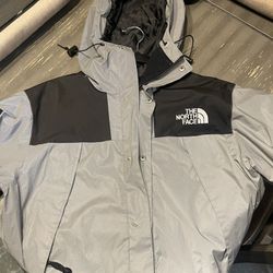 SUPREME “The North Face” Silver Gray Jacket 