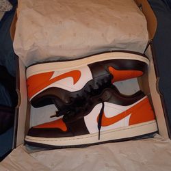 Jordan 1 Low  Starfish