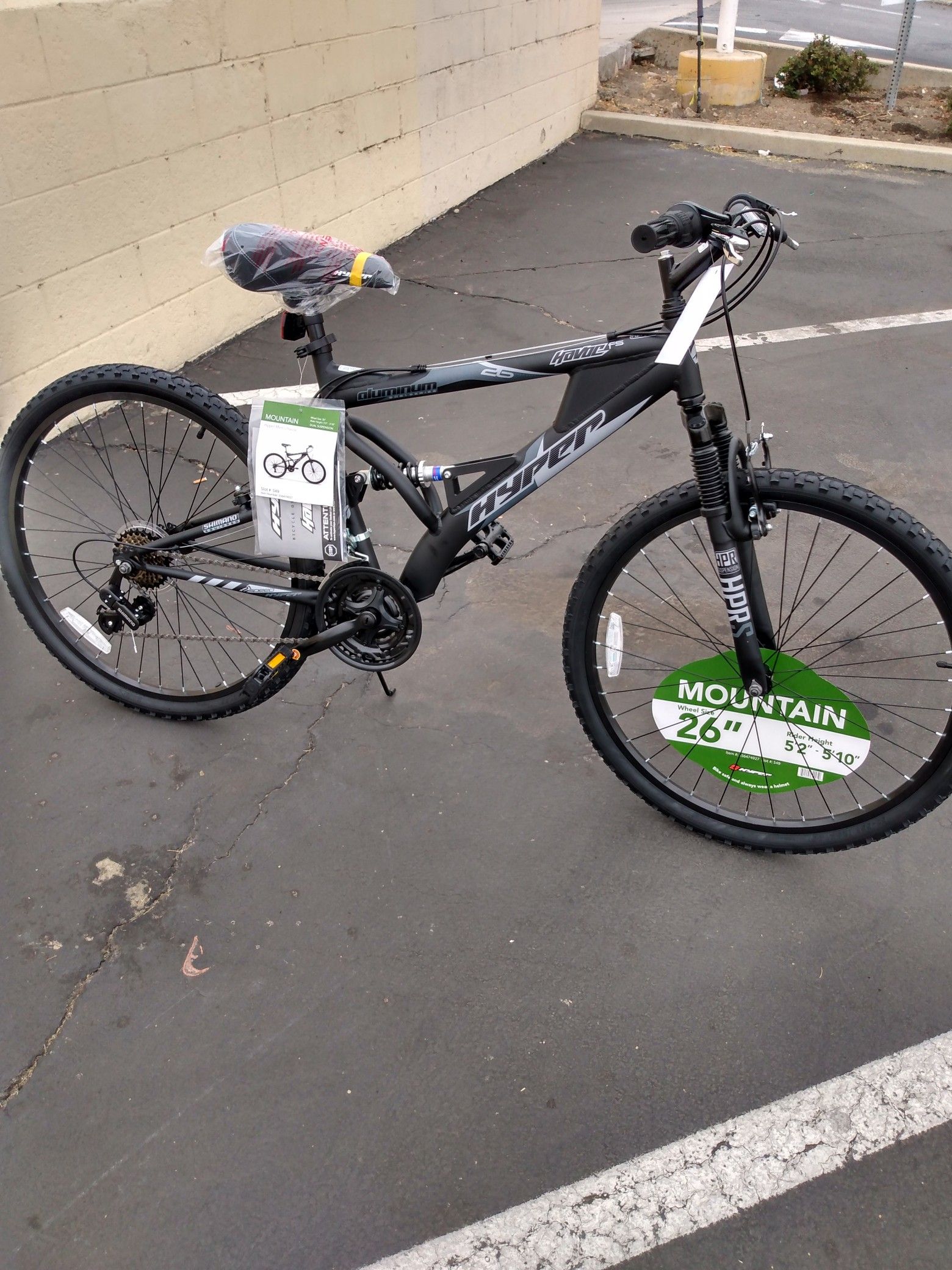 26" hyper mountain bike