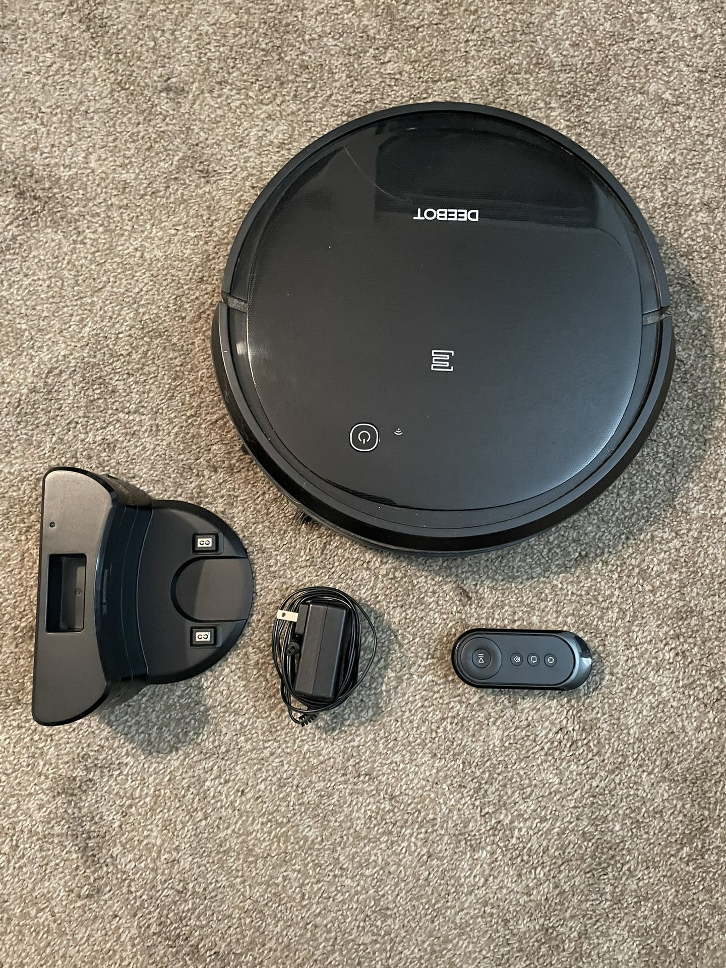 Ecovacs Robot Vacuum With Remote (DEEBOT 500 DC3G)
