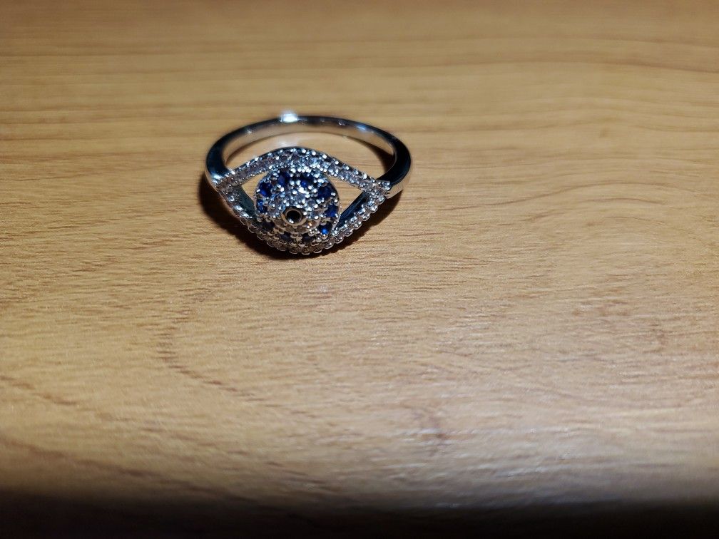 Beautyfull Silver Ring Size 9