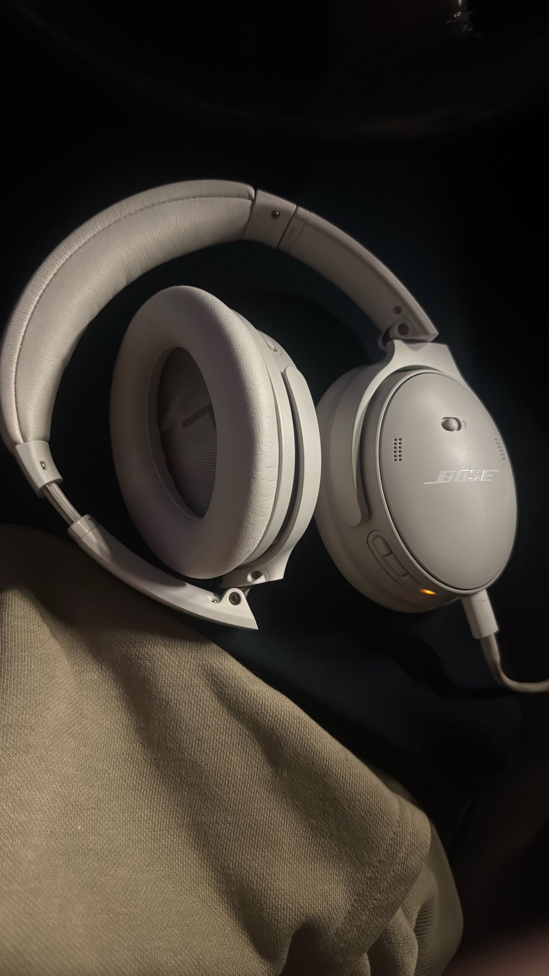 Bose Quiet Comfort (Retail 360$)