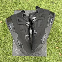 Air Jordan 4 Retro “Black Cat”