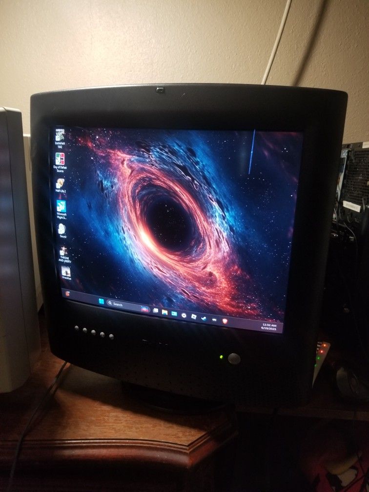 Dell 17" CRT PC Monitor