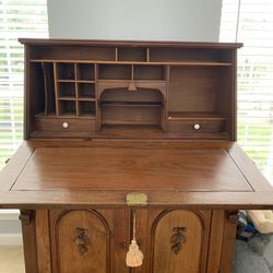 Victorian 1860 Antique Desk 