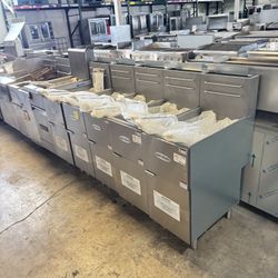 Commercial Kitchen Fryers 